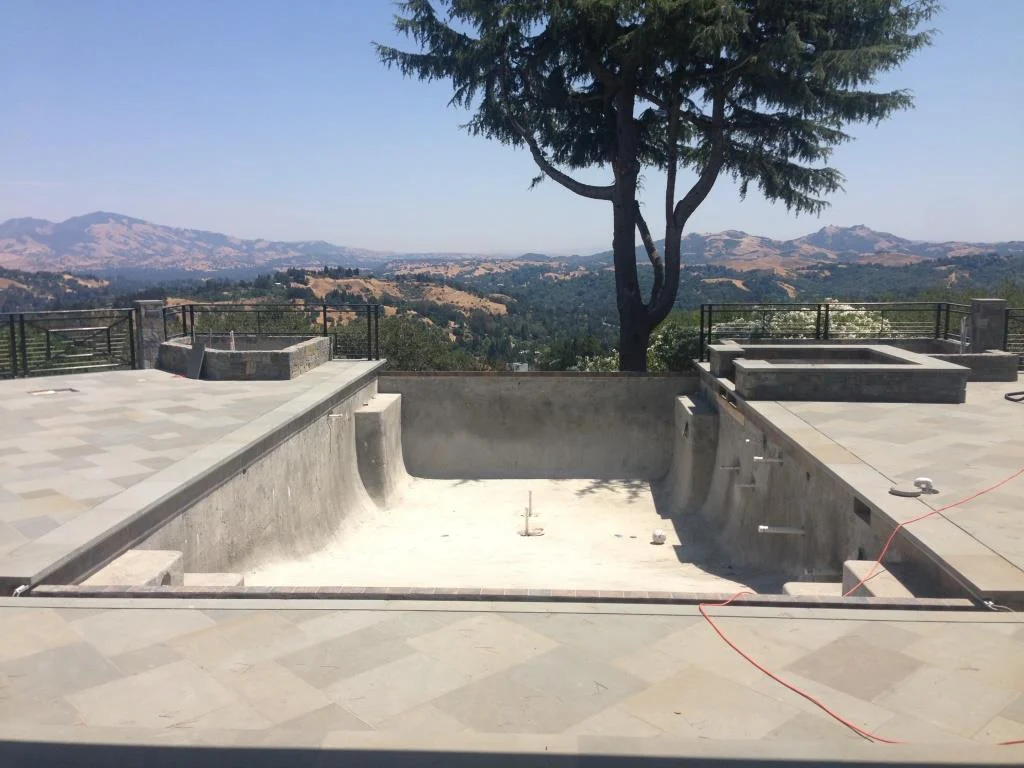 Infinity swimming pool in Lafayette