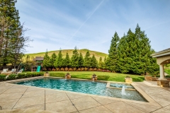 044_Pool-and-View