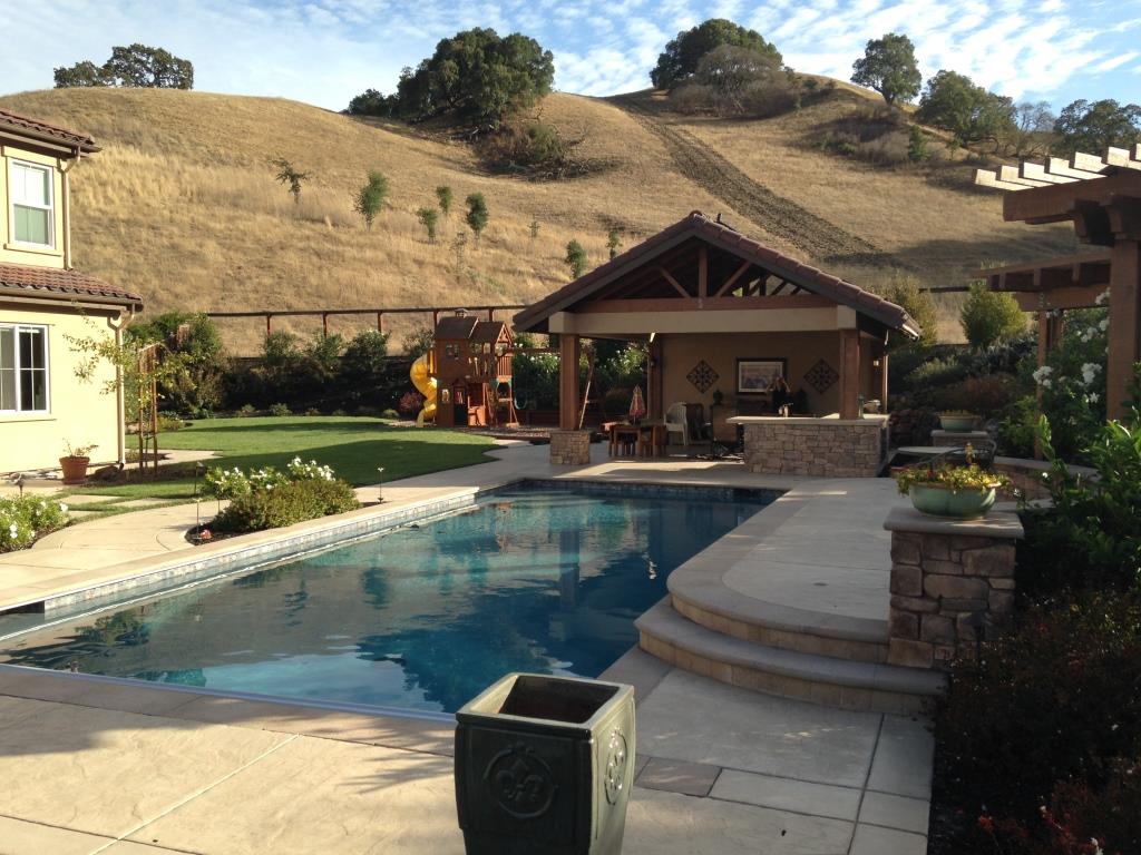 Swimming pool designer and contractor San Ramon Swimming pool design contractor