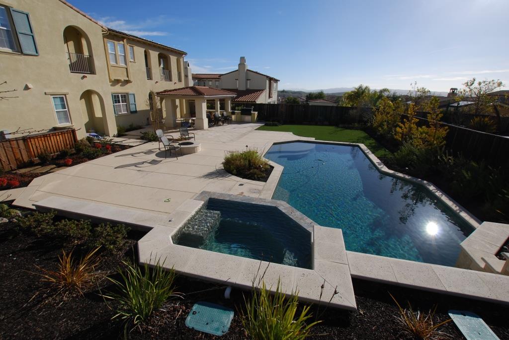 Quality swimming pool design and construction Quality swimming pool design and construction