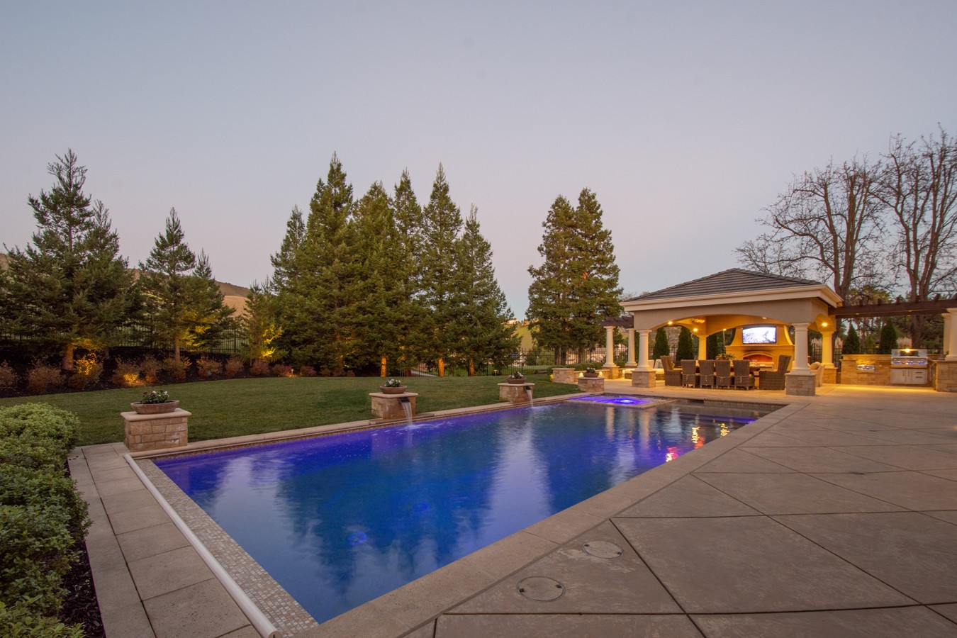 Quality swimming pool design and construction Quality swimming pool design and construction